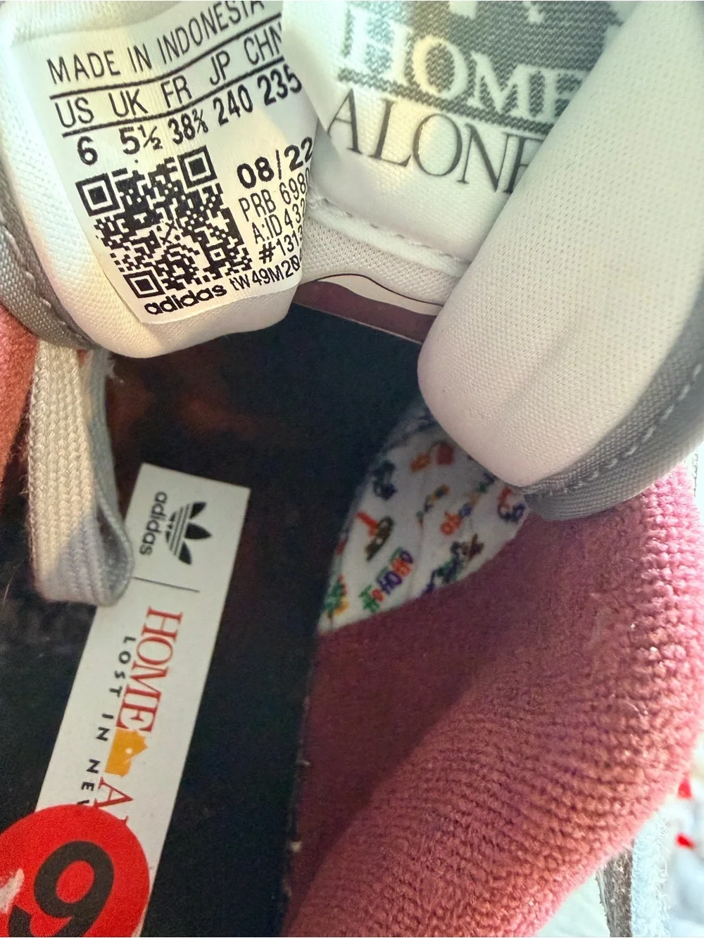 adidas Forum 84 Low Home Alone 2 
